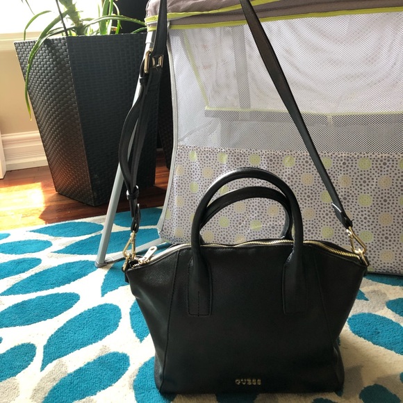 Guess handbag - Picture 4 of 7